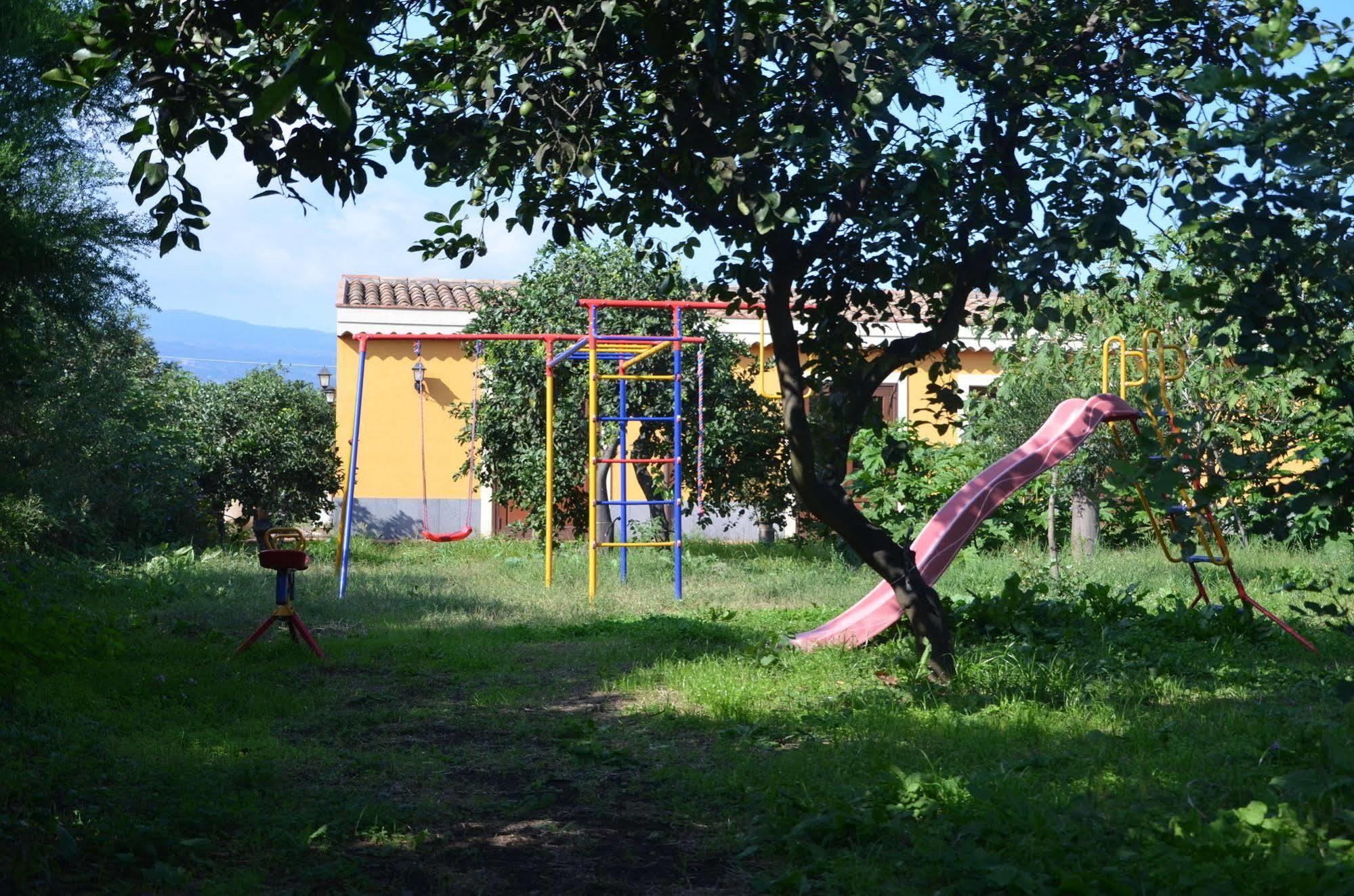 La Terra Del Mezzo Βίλα Riposto Εξωτερικό φωτογραφία